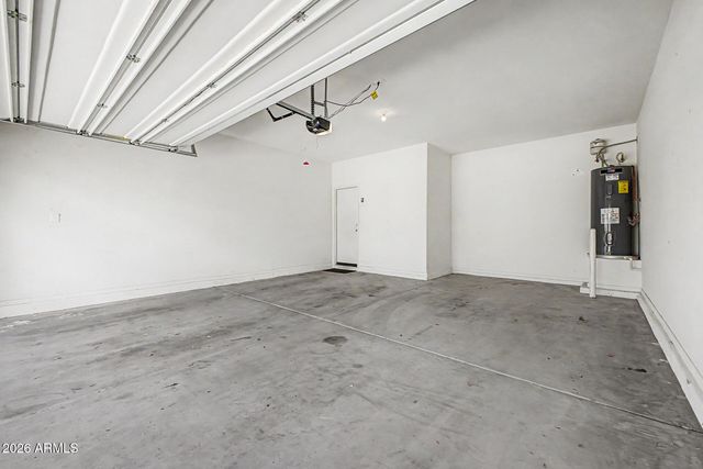 18057 W IDA Lane, Surprise, AZ 85387