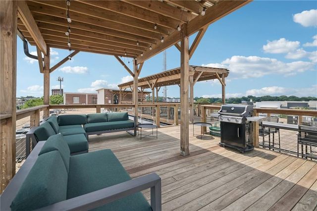 881 Memorial Drive SE 119, Atlanta, GA 30316