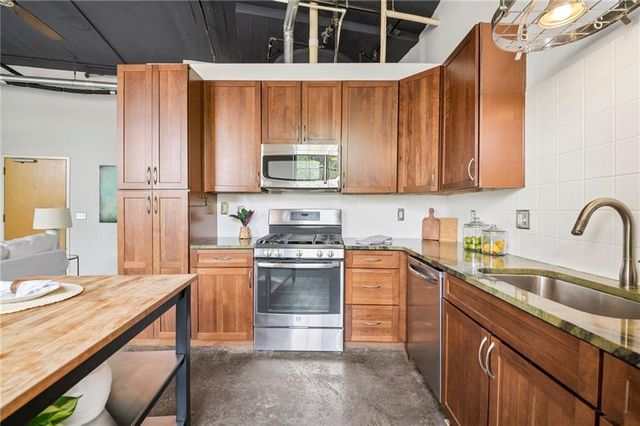 881 Memorial Drive SE 119, Atlanta, GA 30316