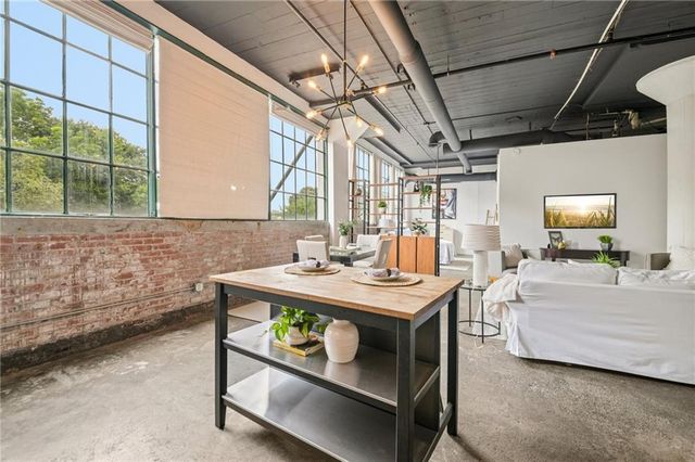 881 Memorial Drive SE 119, Atlanta, GA 30316