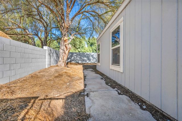 5898 Sassy Rose Drive, Las Vegas, NV 89122