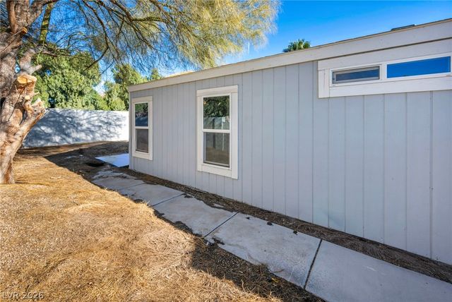 5898 Sassy Rose Drive, Las Vegas, NV 89122