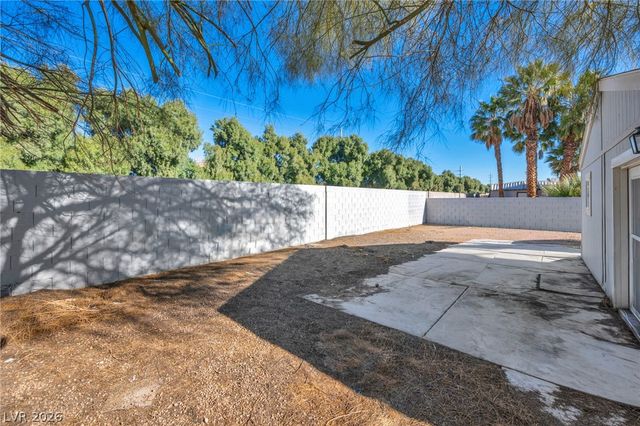 5898 Sassy Rose Drive, Las Vegas, NV 89122