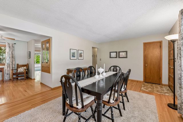 10643 Vessey Road, Bloomington, MN 55437
