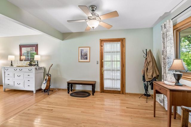 10643 Vessey Road, Bloomington, MN 55437