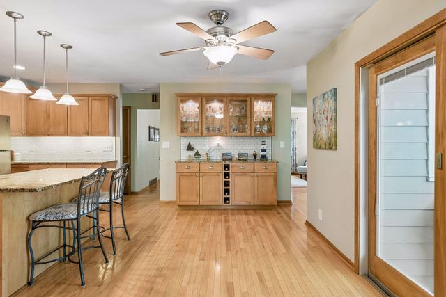 10643 Vessey Road, Bloomington, MN 55437