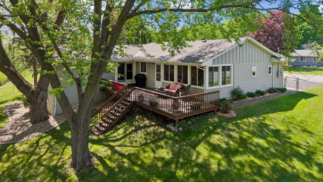 10643 Vessey Road, Bloomington, MN 55437