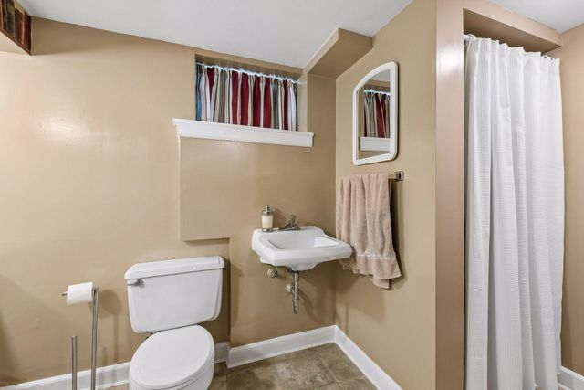 10643 Vessey Road, Bloomington, MN 55437