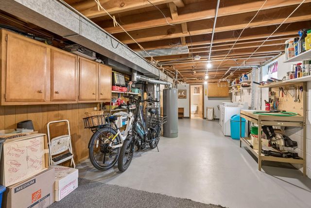 10643 Vessey Road, Bloomington, MN 55437