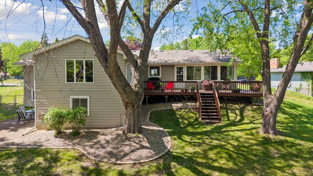10643 Vessey Road, Bloomington, MN 55437