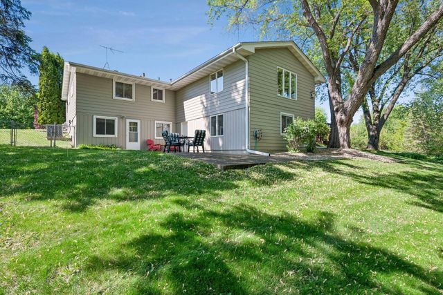 10643 Vessey Road, Bloomington, MN 55437