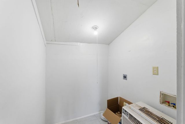 610 W Osie St, Wichita, KS 67213