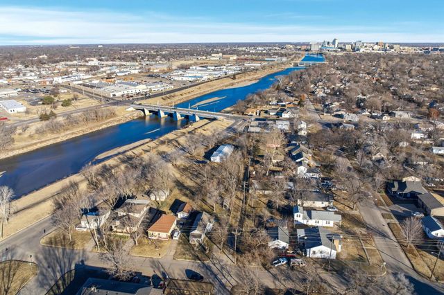 610 W Osie St, Wichita, KS 67213