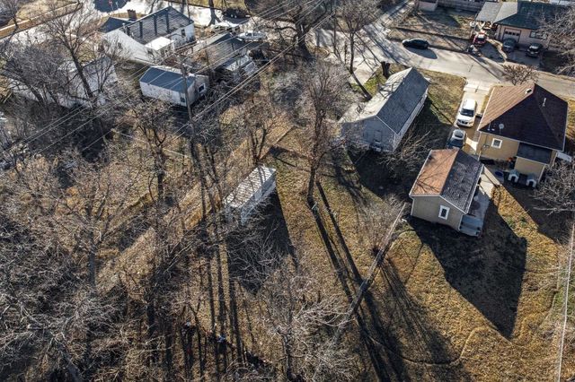 610 W Osie St, Wichita, KS 67213