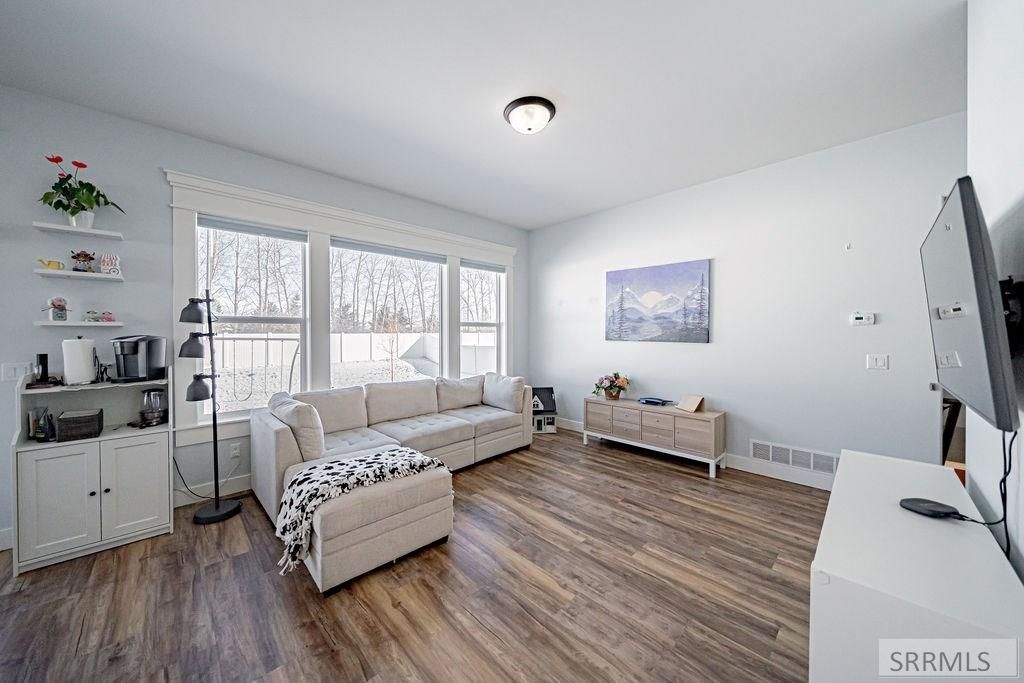 Image 12 of property listing at 6601 Bedford Ave, Idaho Falls, ID 83402