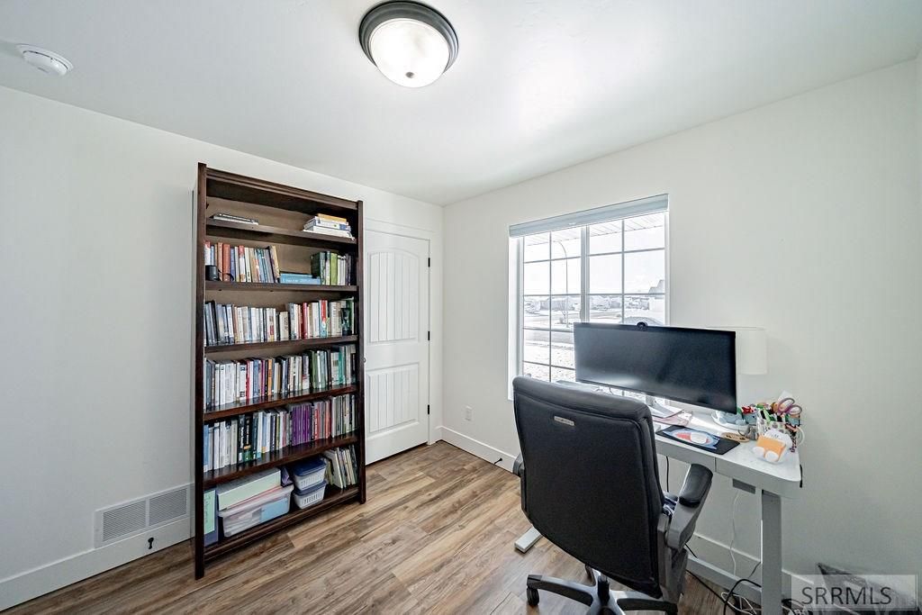 Image 18 of property listing at 6601 Bedford Ave, Idaho Falls, ID 83402