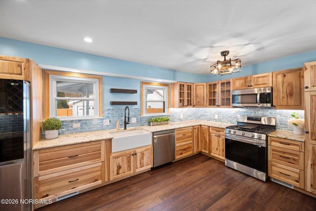 255 N River Road, Waterville, OH 43566