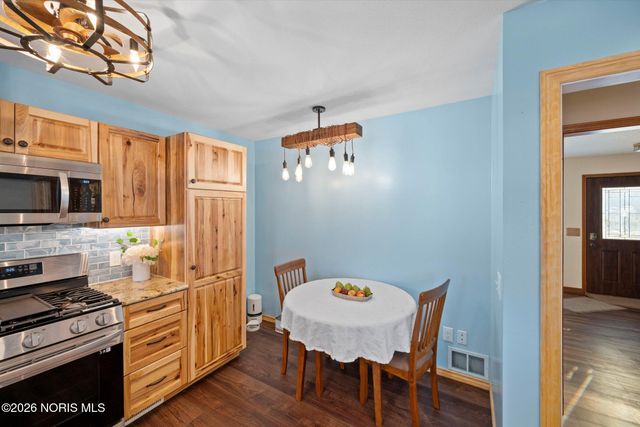 255 N River Road, Waterville, OH 43566