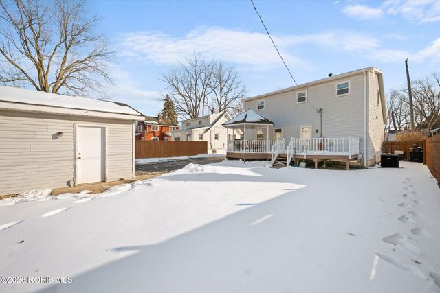 255 N River Road, Waterville, OH 43566