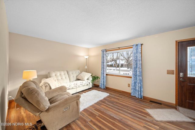 255 N River Road, Waterville, OH 43566