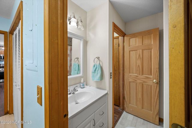 255 N River Road, Waterville, OH 43566