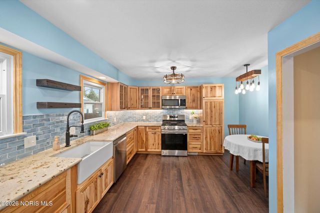 255 N River Road, Waterville, OH 43566