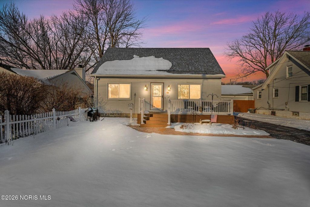 255 N River Road, Waterville, OH 43566