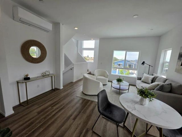 4966 Ocean View Boulevard, San Diego, CA 92113