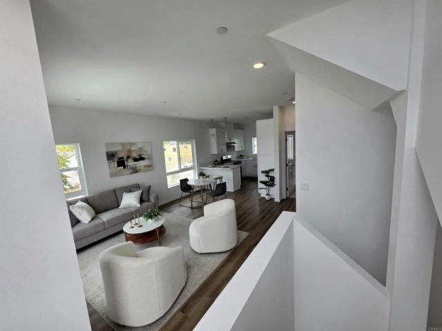 4966 Ocean View Boulevard, San Diego, CA 92113