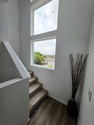 4966 Ocean View Boulevard, San Diego, CA 92113