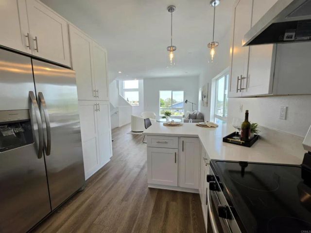 4966 Ocean View Boulevard, San Diego, CA 92113