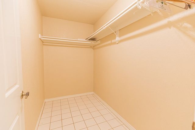 802 Lois St, Kerrville, TX 78028