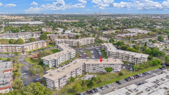 2881 NW 47th Terrace 103, Lauderdale Lakes, FL 33313