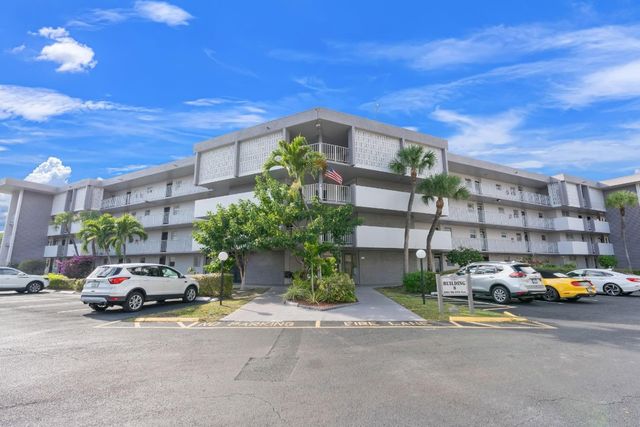 2881 NW 47th Terrace 103, Lauderdale Lakes, FL 33313