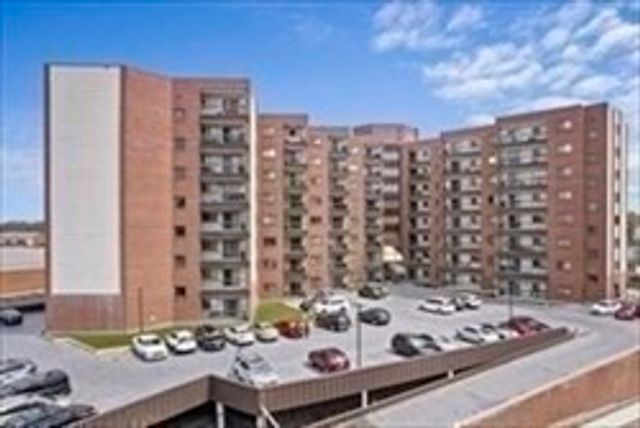 90 Quincy Shore Dr 808, Quincy, MA 02171