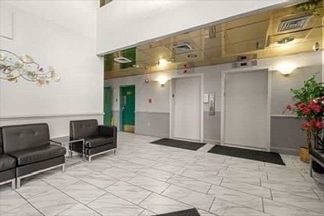 90 Quincy Shore Dr 808, Quincy, MA 02171