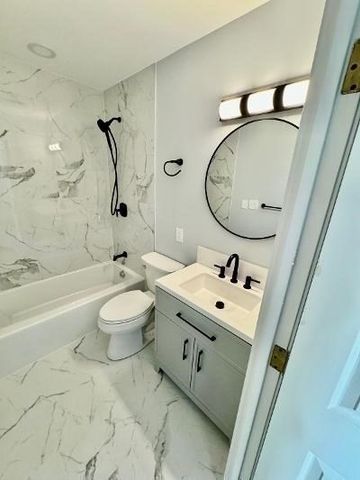 90 Quincy Shore Dr 808, Quincy, MA 02171