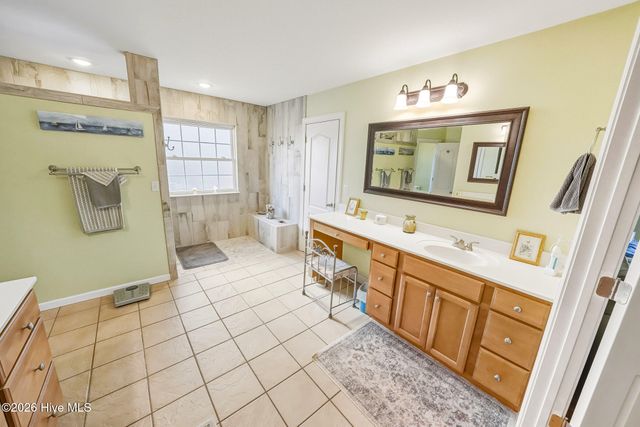 906 Broomfield Trail, Elizabeth City, NC 27909