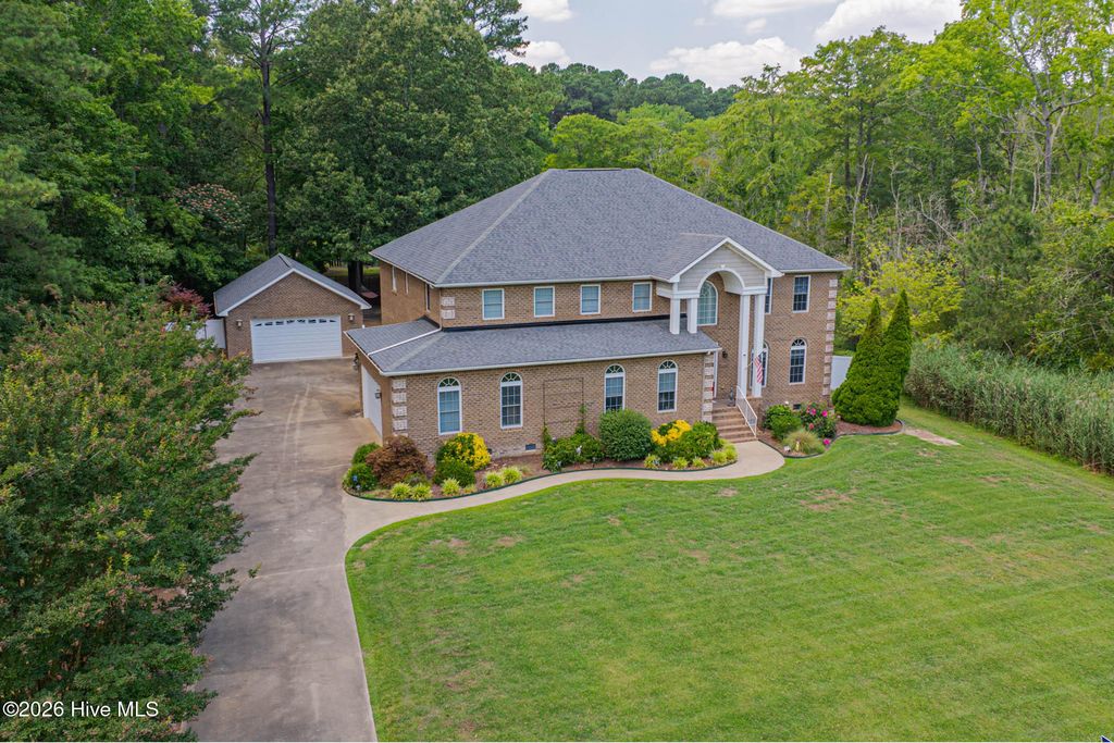 906 Broomfield Trail, Elizabeth City, NC 27909