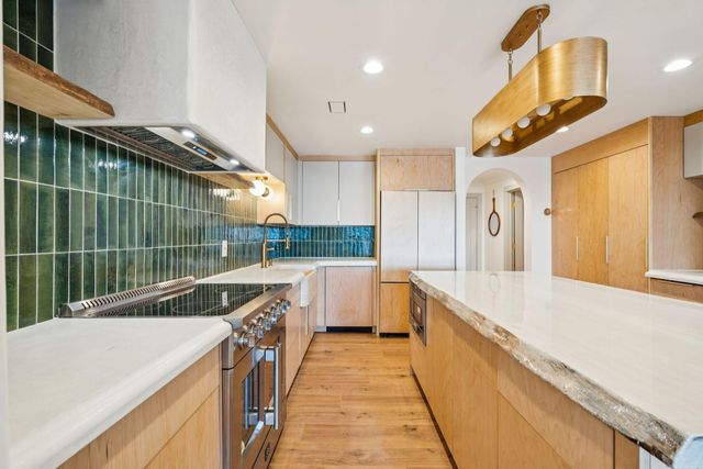 150 Wappoo Creek Drive 9, Charleston, SC 29412