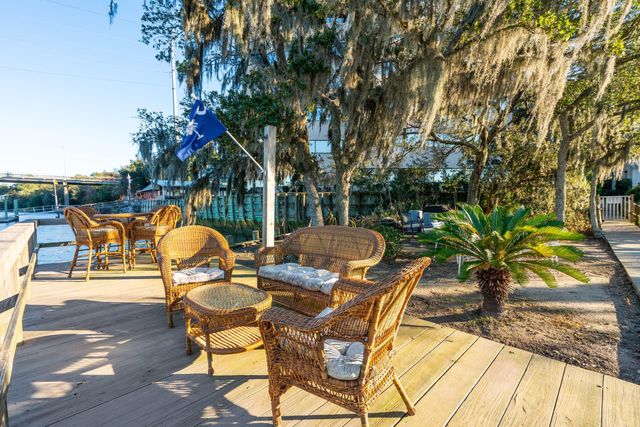 150 Wappoo Creek Drive 9, Charleston, SC 29412