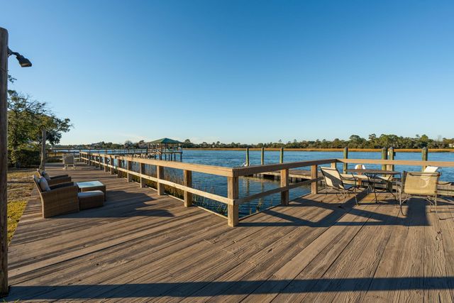 150 Wappoo Creek Drive 9, Charleston, SC 29412