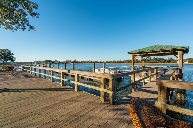 150 Wappoo Creek Drive 9, Charleston, SC 29412