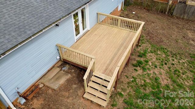 327 Heather Court, Asheville, NC 28804