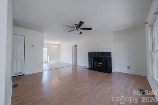 327 Heather Court, Asheville, NC 28804