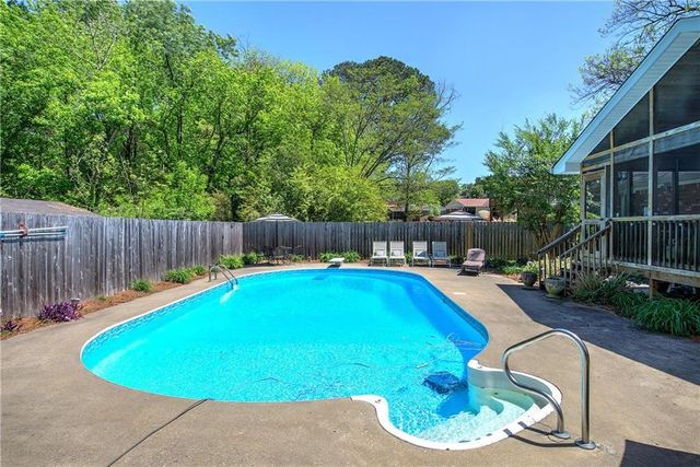 121 Stone Haven Drive, Calhoun, GA 30701