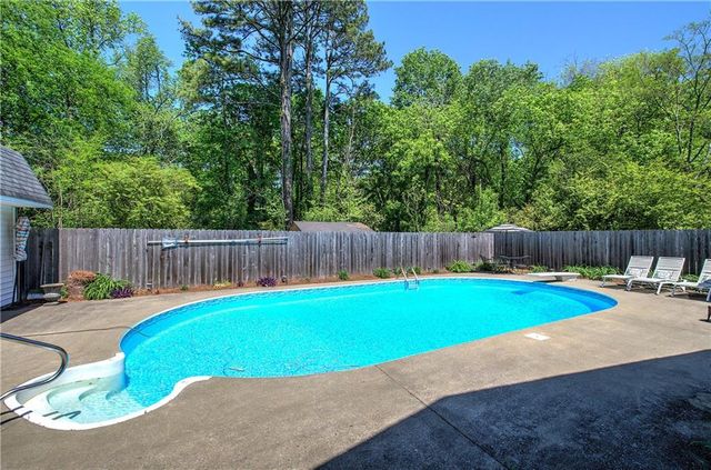 121 Stone Haven Drive, Calhoun, GA 30701