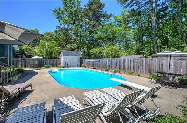 121 Stone Haven Drive, Calhoun, GA 30701