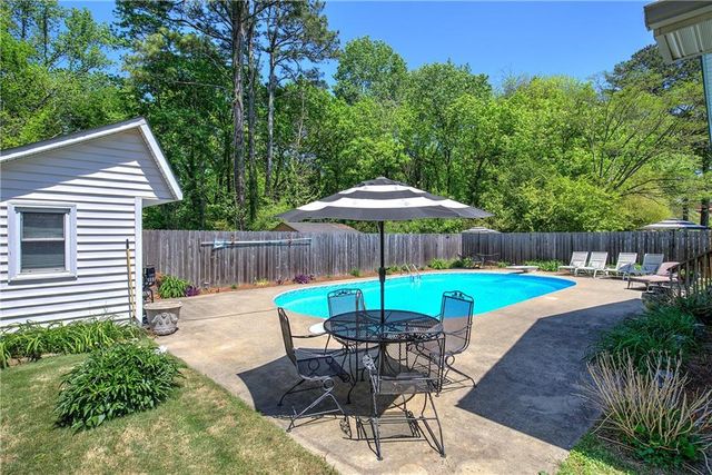 121 Stone Haven Drive, Calhoun, GA 30701