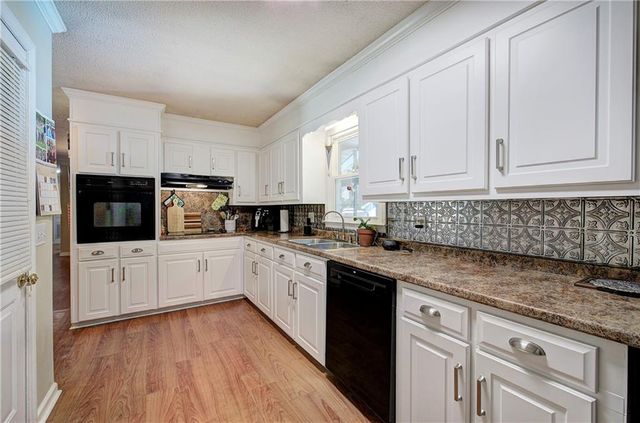 121 Stone Haven Drive, Calhoun, GA 30701